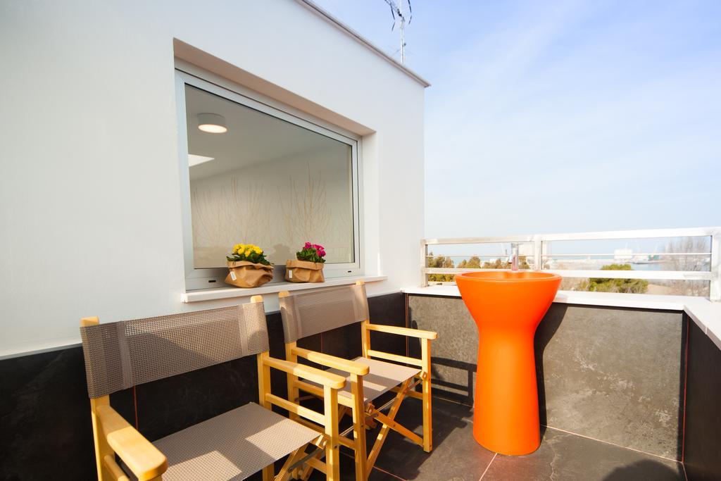 Casa Vacanza al Castello Barletta Esterno foto